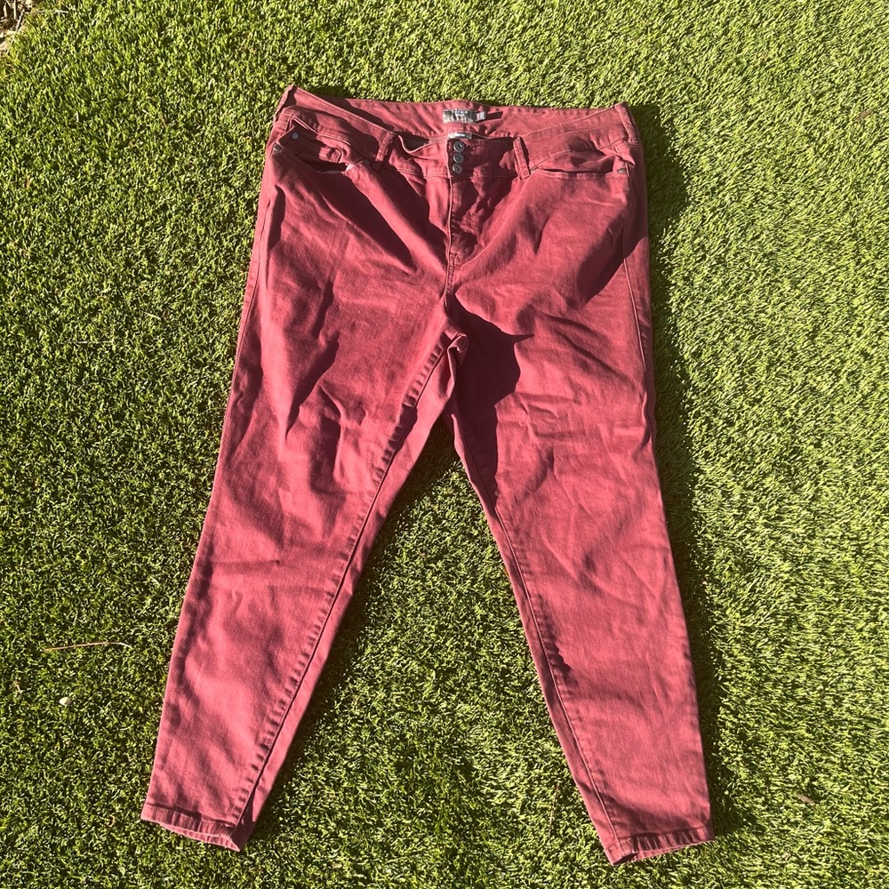 TORRID Feel the Fit Jegging